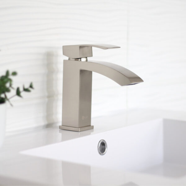 Stylish Sabana Bathroom Faucet, product view 2