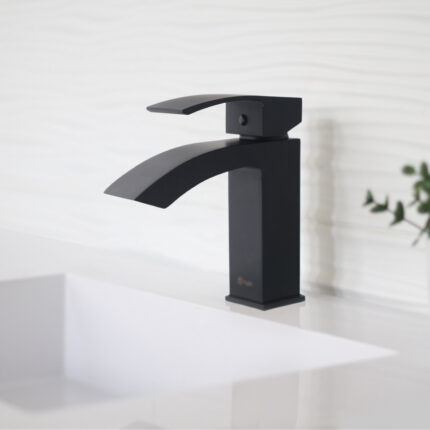 Stylish Sabana Bathroom Faucet, product view 2