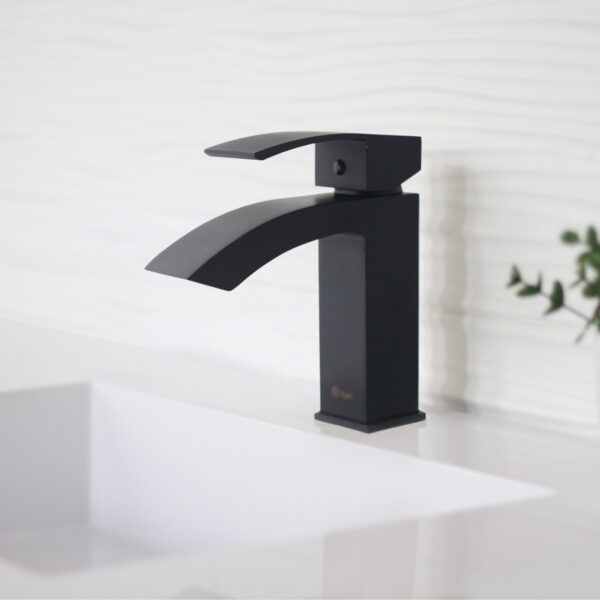 Stylish Sabana Bathroom Faucet, product view 2