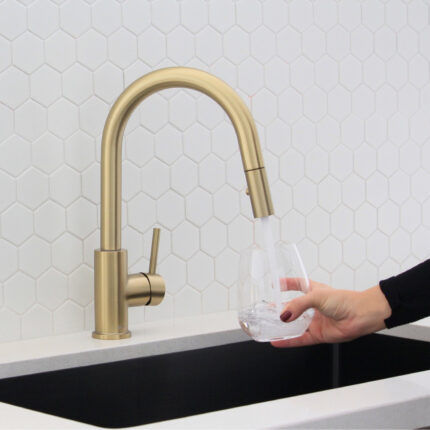 Stylish Modena Kitchen Faucet, product view 2
