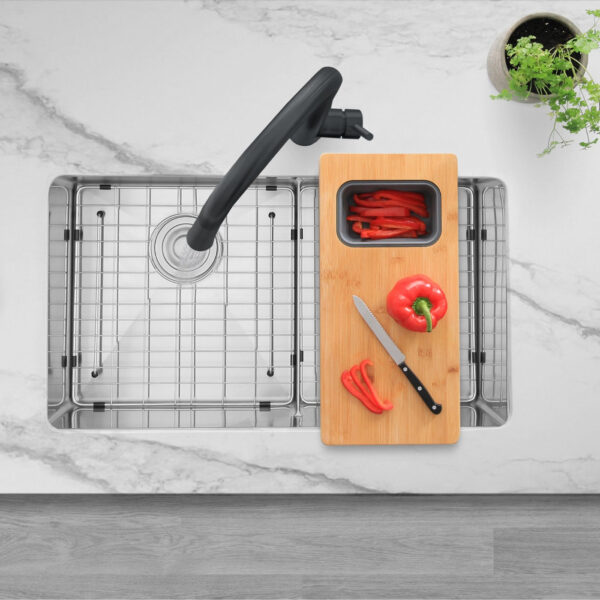 Stylish Siena Kitchen Faucet, product view 14