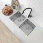 Stylish 32'' Zircon Kitchen Sink, product view 2