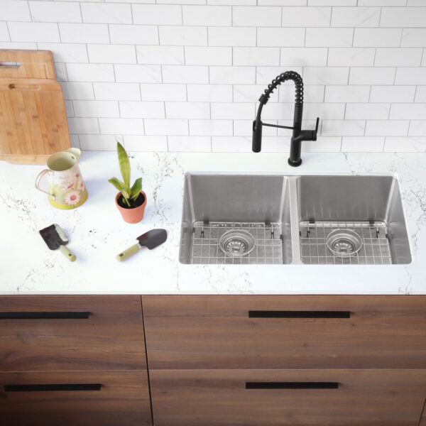 Stylish 31'' Toledo Kitchen Sink, product view 13