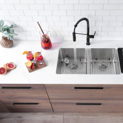 Stylish 29'' Avila Kitchen Sink, product view 2