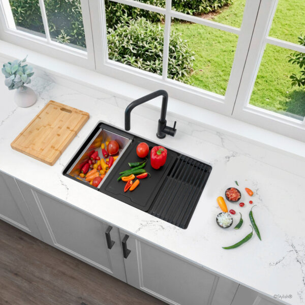 Stylish 28'' Kinbrook Kitchen Sink, product view 2