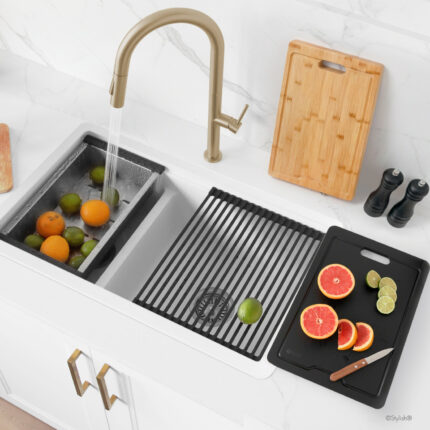 Stylish 30'' Waterton Kitchen Sink, product view 2