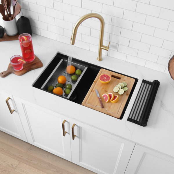 Stylish 30'' Waterton Kitchen Sink, product view 2