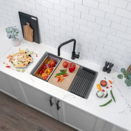 Stylish 32'' Canmore Kitchen Sink, product view 2