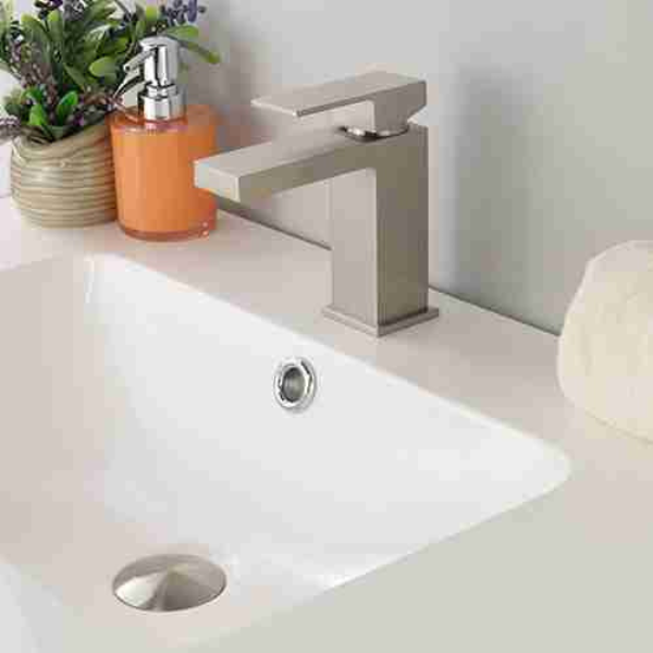 MADISON Single Hole Bathroom Faucet