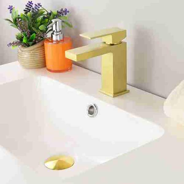 MADISON Single Hole Bathroom Faucet