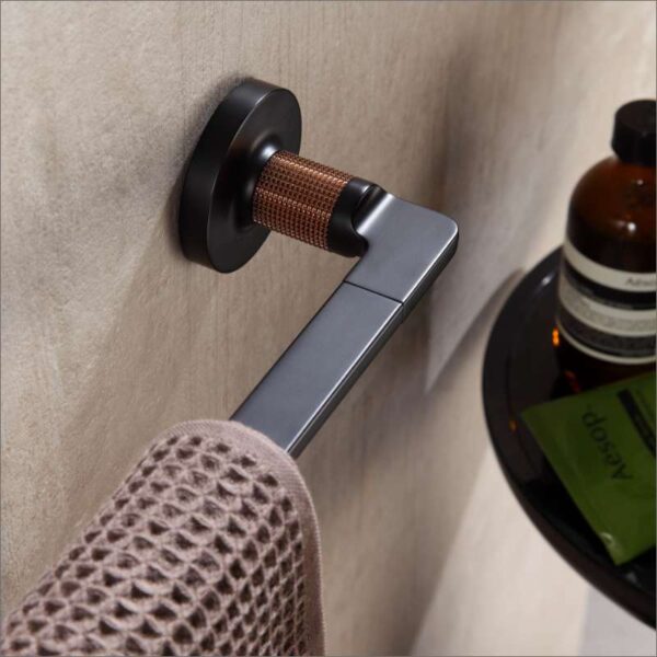ICO Bath Blaze 18″ Towel Bar