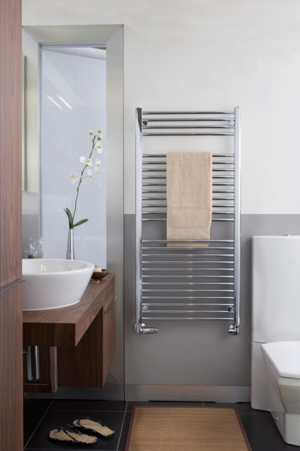 ICO Bath 23.5″x31″ Tuzio Savoy Towel Warmer